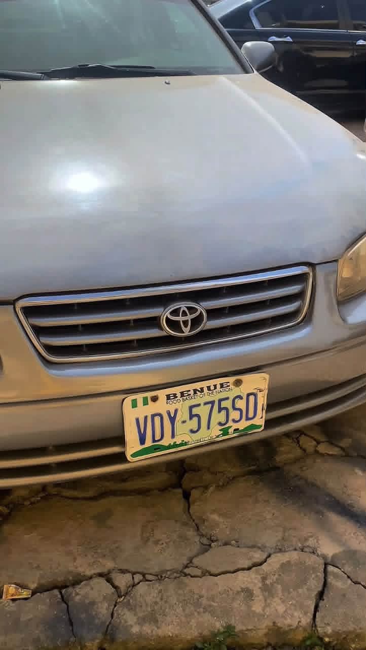 La policía de FCT arresta a un pastor aclamado presuntamente involucrado en robo de autos interestatales y recupera el vehículo robado