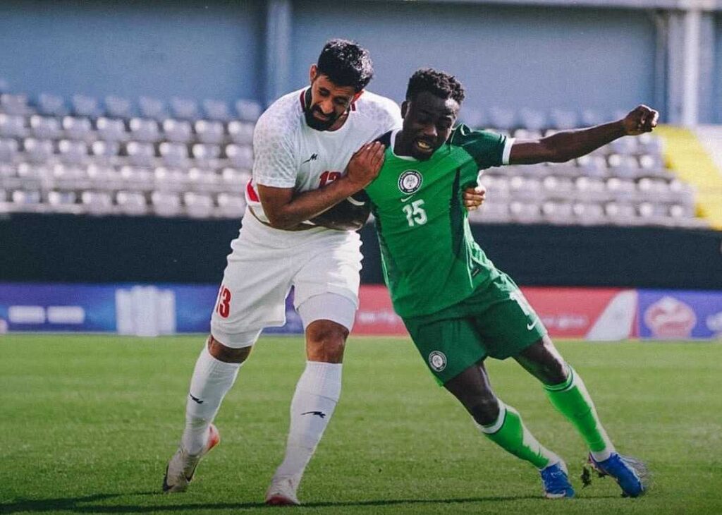 Amistoso-Simon-dirigira-a-las-renovadas-Super-Eagles-contra-Rusia.jpg