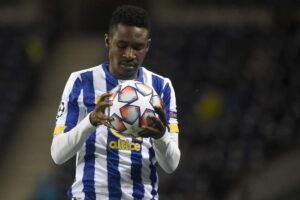 Club-de-la-Premier-League-Chase-Zaidu-Sanusi.jpg