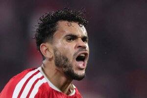 Diaz-deslumbra-mientras-el-Bayern-derrota-al-Leipzig-y-toma.jpg
