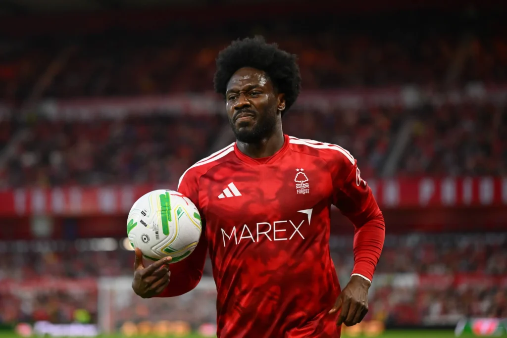 EPL-Aina-cayo-al-banco-cuando-Nottingham-Forest-cayo-ante.webp