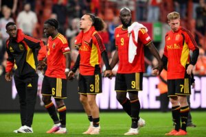 El-belga-De-Bruyne-dispara-dos-tiros-para-hundir-a.jpg