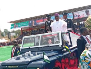 El-gobernador-de-Ekiti-Oyebanji-juro-su-segundo-mandato.jpg