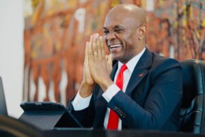 Elumelu-busca-impulsar-la-inversion-en-energia-con-un-gasoducto.jpeg