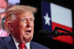 Estados-Unidos-planea-una-tarifa-de-70000-dolares-para-estudiantes.jpg