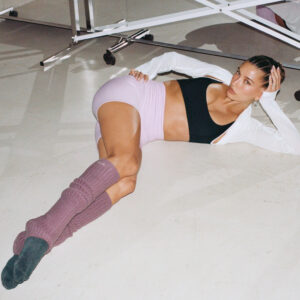 Hailey-Bieber-y-Adanola-aportan-una-version-personal-del-Balletcore.jpg
