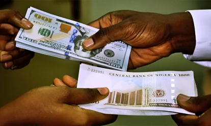 Dolar-frente-a-naira-la-naira-se-mantiene-estable-con.png