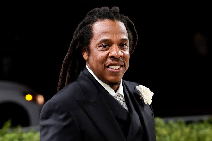 Jay-Z-sera-nombrado-cabeza-de-cartel-del-espectaculo-de-medio.jpeg