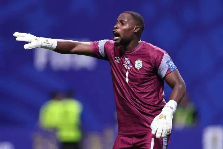 Jugador-de-la-Republica-Democratica-del-Congo-no-elegible-la.jpg