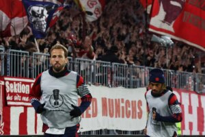 Kane-ganador-del-Balon-de-Oro-observa-al-Bayern-avanzar.jpg