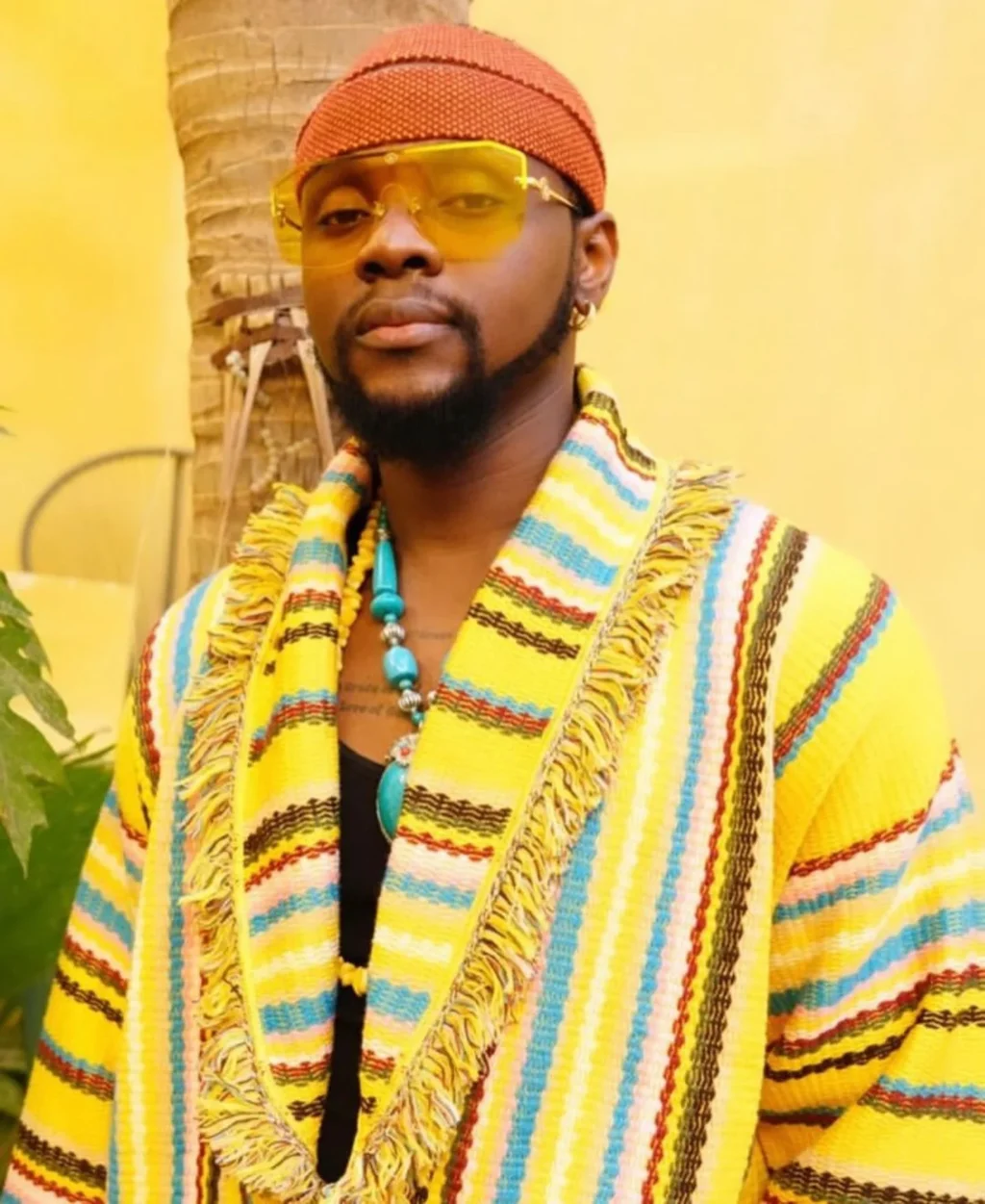 Kizz-Daniel-Biografia-Anos-Esposa-Hijos-Canciones-Valor-neto.webp