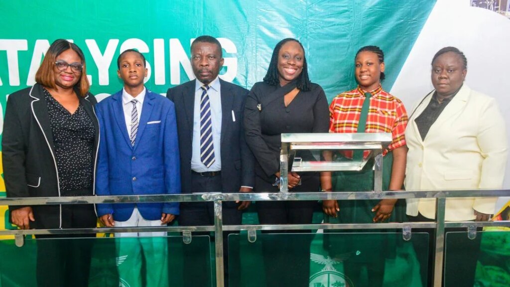 La-SEC-y-la-LCFE-advierten-a-los-jovenes-nigerianos.jpg