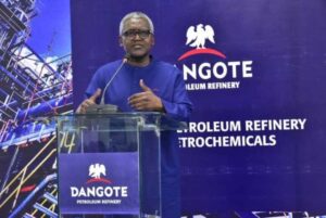 La-refineria-Dangote-extiende-su-oferta-publica-inicial-por-dos.jpg