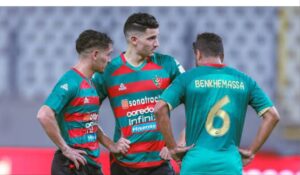 Liga-de-Campeones-de-la-CAF-los-aficionados-del-MC.jpg