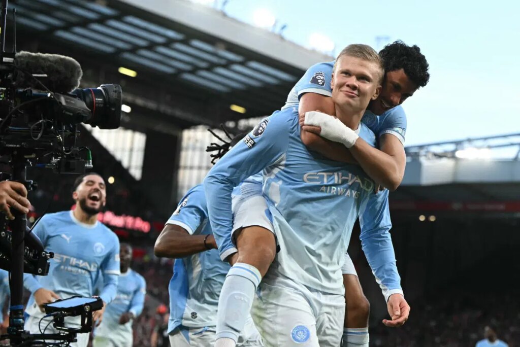 Man-City-derrota-al-Liverpool-3-0-en-medio-de-cargas.jpg