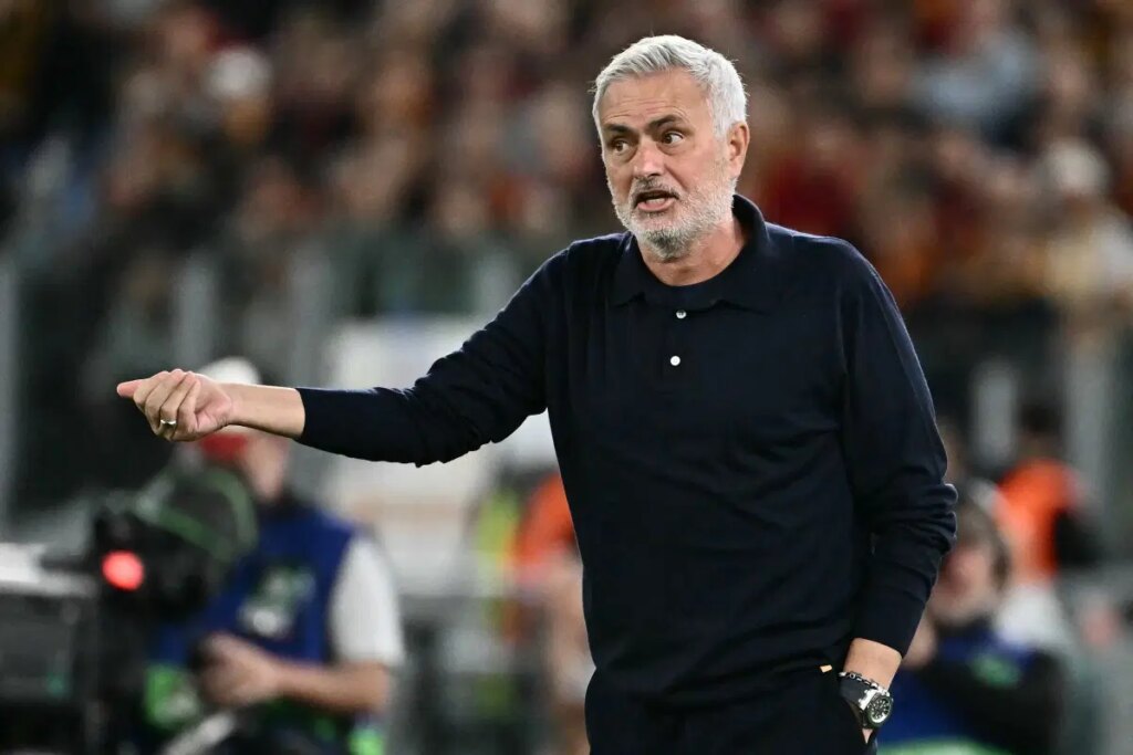 Mourinho-critica-el-momento-vergonzoso-de-la-suspension-de-Vinicius.jpg