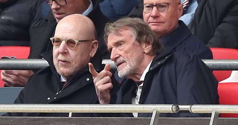 Neville-Rips-Glazer-y-la-familia-INEOS-tras-14-anos.jpg