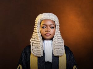 Olamide-Adekunle-hace-historia-como-la-SAN-mas-joven-de.jpg