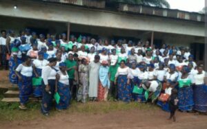 RMRDC-capacita-a-mujeres-y-jovenes-de-Enugu-para-criar.jpg