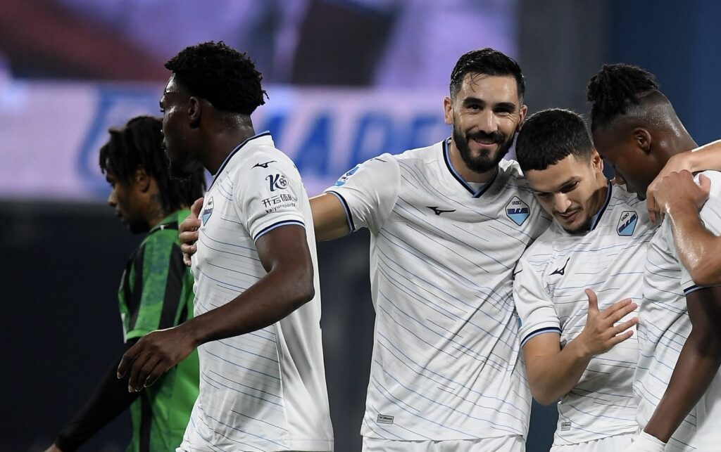 SERIE-A-Dele-Bashiru-Bags-ayuda-a-la-Lazio-a-vencer.jpeg