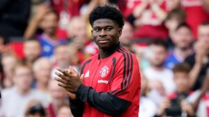 Stam-Baleba-podria-sustituir-a-Casemiro-en-el-Man-United.jpg