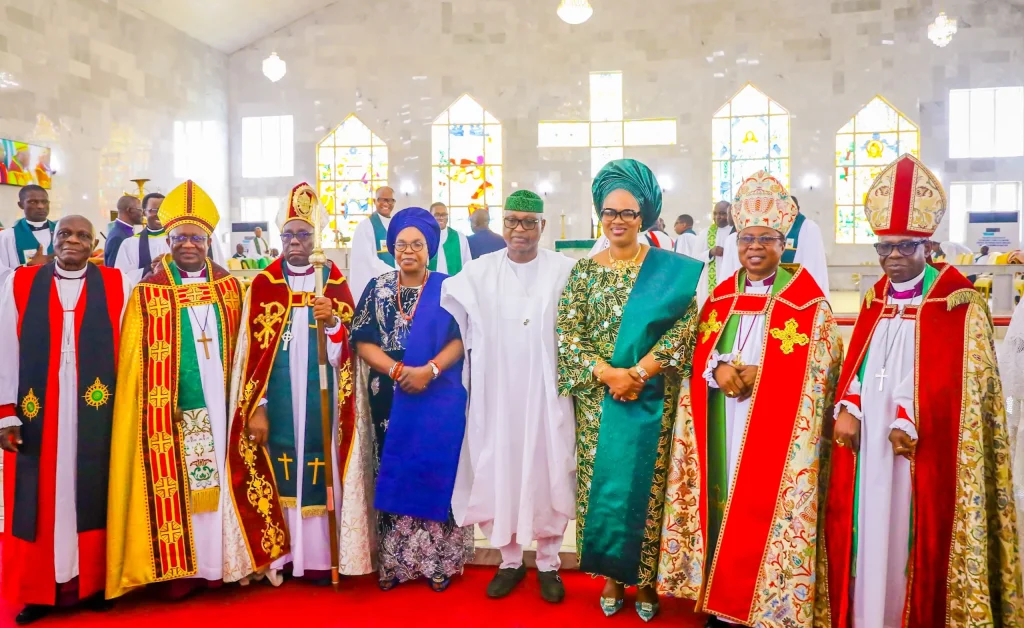 Tinubu-advierte-a-los-politicos-de-Ekiti-contra-las-ambiciones.webp