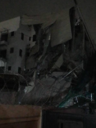 Un herido al derrumbarse parcialmente un edificio de cinco plantas en Abuya