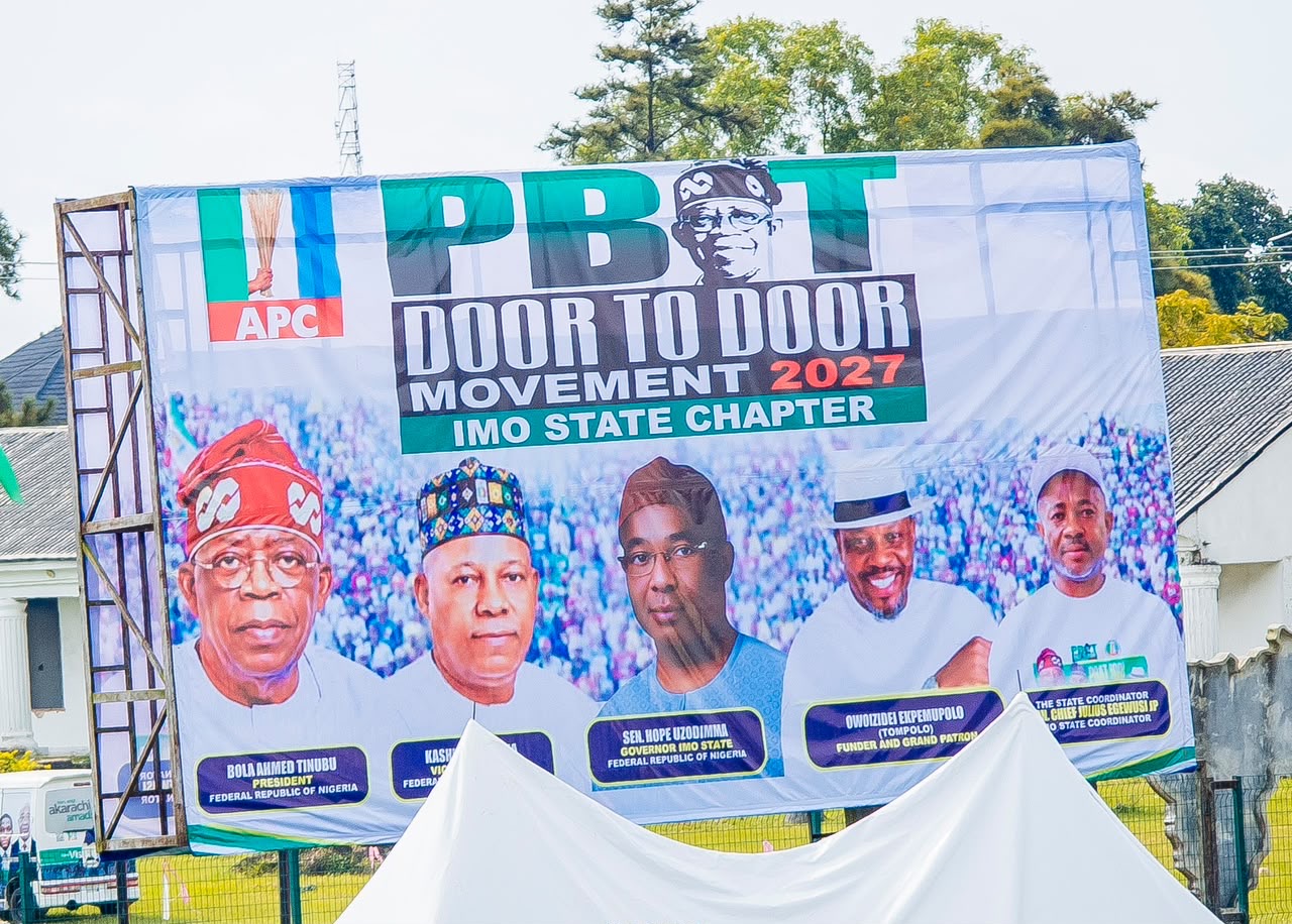 Tompolo lleva el movimiento puerta a puerta de PBAT a Owerri y despliega 30 vehículos de campaña mientras Uzodimma apoya la candidatura de Tinubu para 2027.